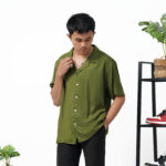 KEMEJA V NECK FRIDAY KILLER | DX ZEALIS OLIVE