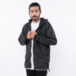 JAKET COACH PRIA PARASUT CASUAL SIMPLE POLOS HITAM ORIGINAL MATERNAL DISASTER | GOSTE
