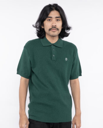 kAOS KERAH PRIA POLO SHIRT CASUAL SIMPLE LENGAN PENDEK HIJAU ORIGINAL MATERNAL DISASTER | SACROAL