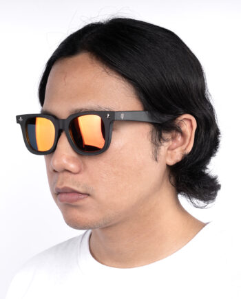 KACAMATA SUNGLASSES CASUAL PRIA WANITA HITAM ORIGINAL MATERNAL DISASTER | THARAT SR